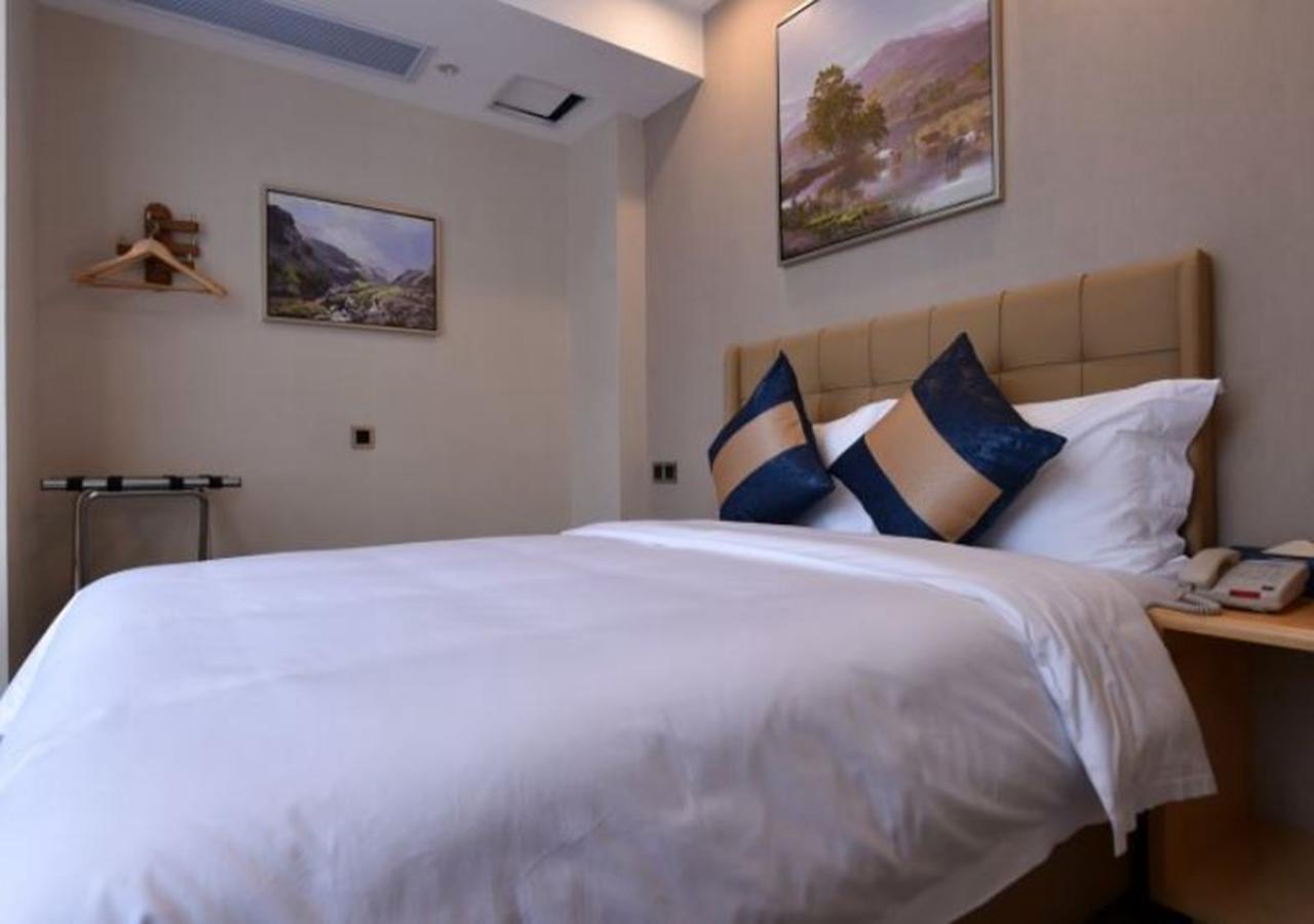 Days Inn Business Place Bagu 重庆 外观 照片